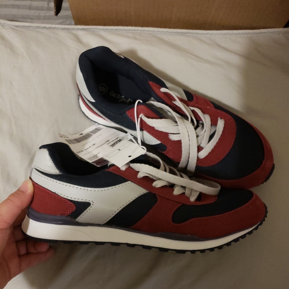 Boys shoes